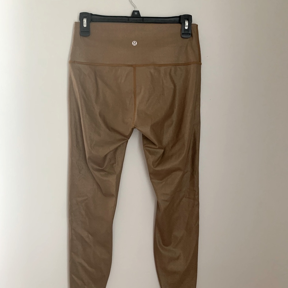 Metallic Gold High Waisted Align Size 8, 25 in, Brand new, never worn, no tags.